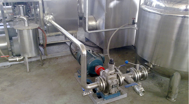 RCB不銹鋼保溫泵用戶現場 RCB不銹鋼保溫泵用戶現場